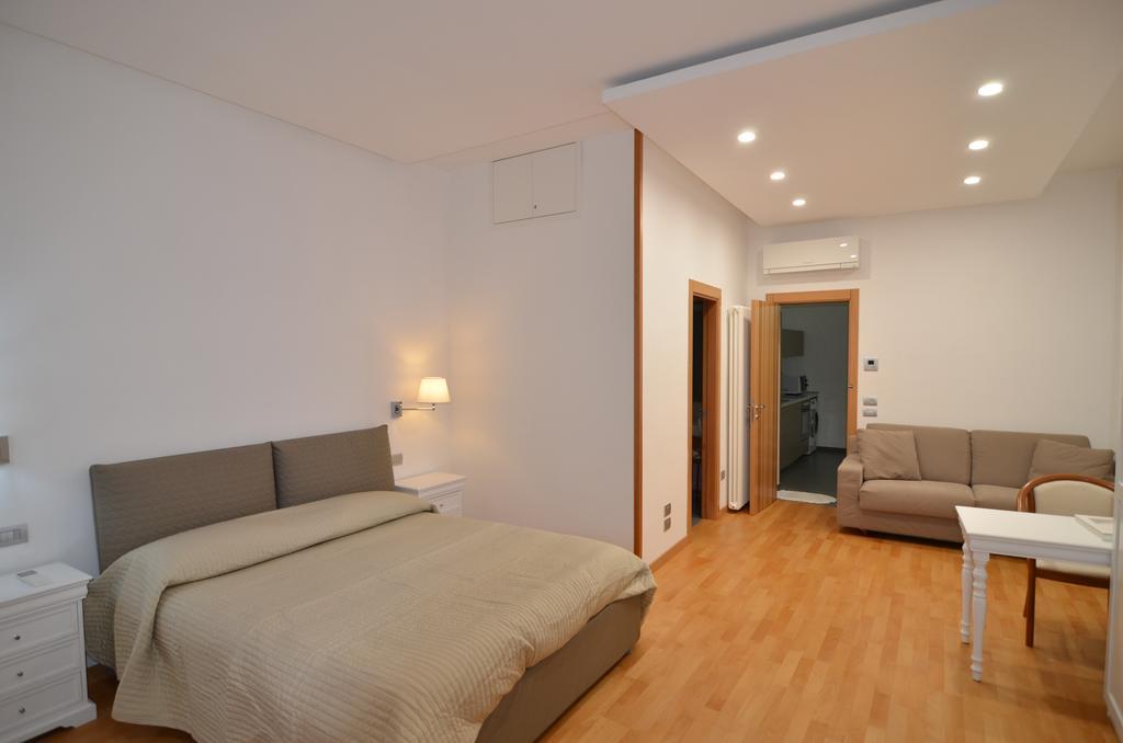 La Strada Parlata Guest house